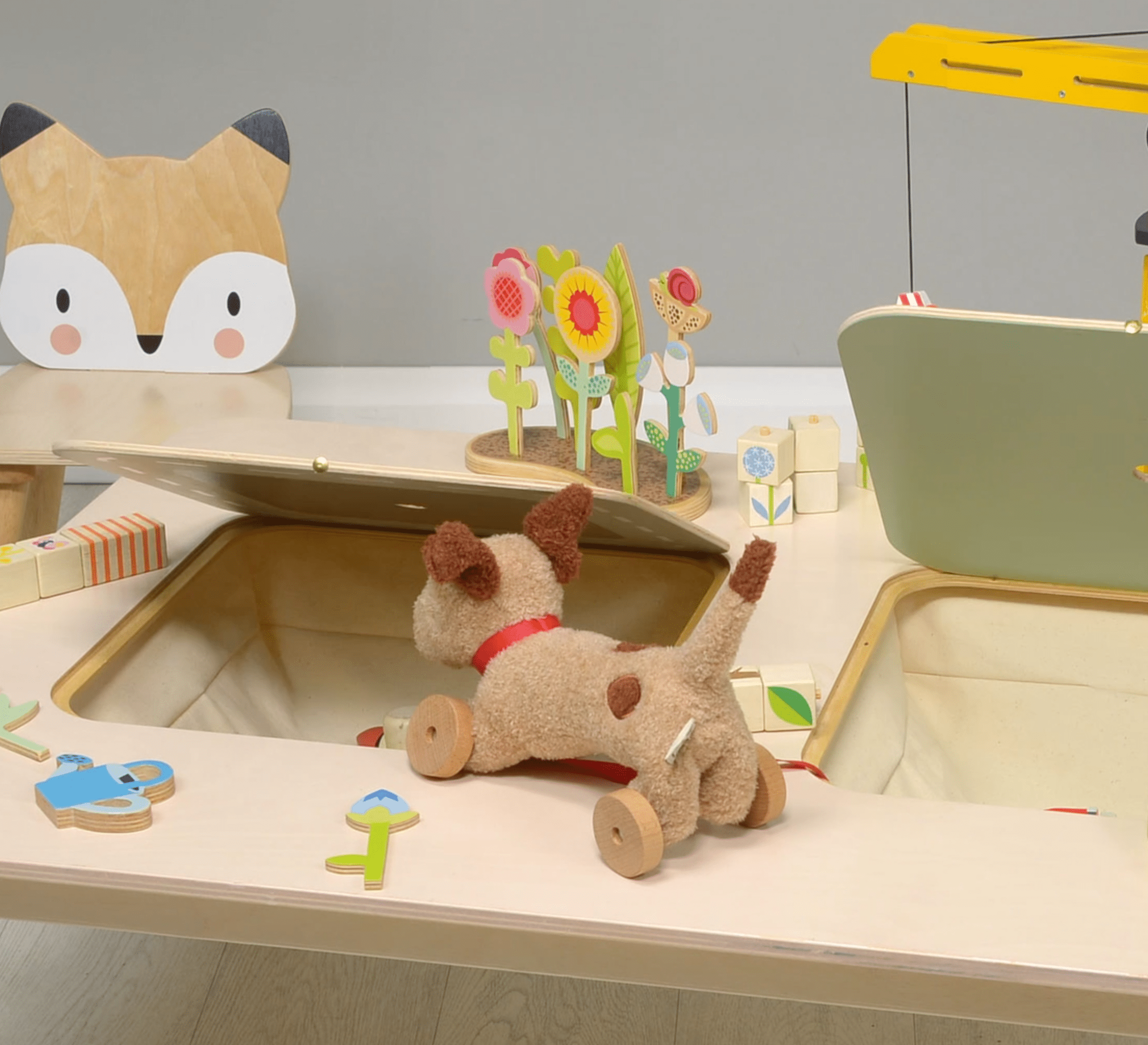 Play Table - REGN