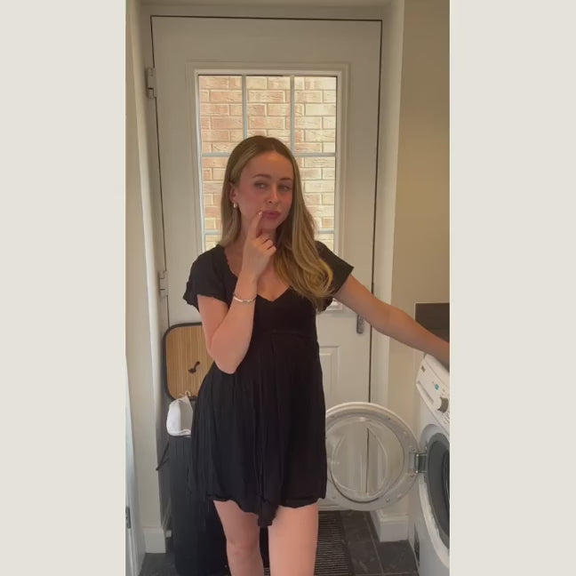 Load video: Re:gn Laundry Detergent Sheets | Plastic-Free, Eco-Friendly Washing | 64 loads