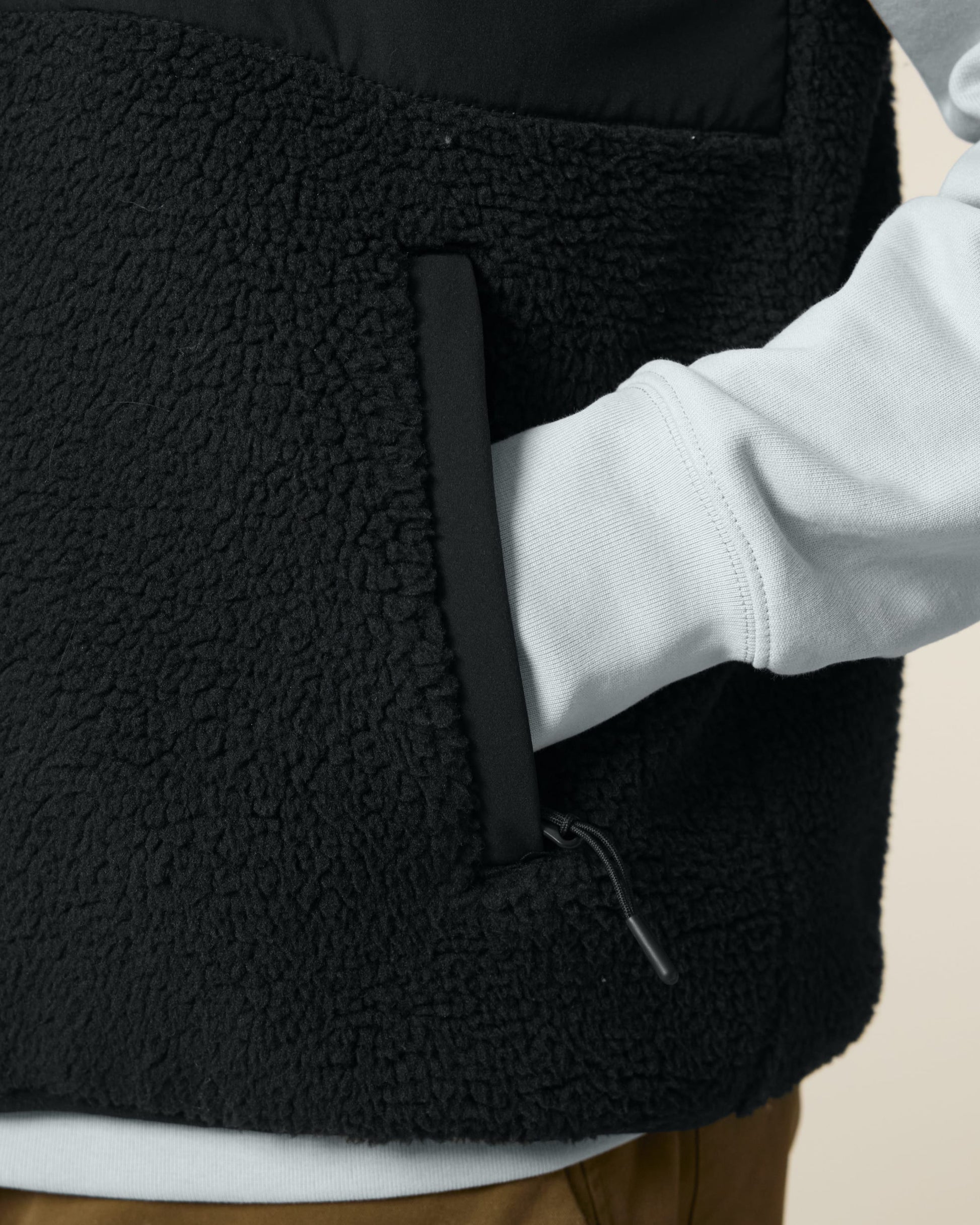 Recycled Sherpa Fleece Bodywarmer: Unisex - REGN