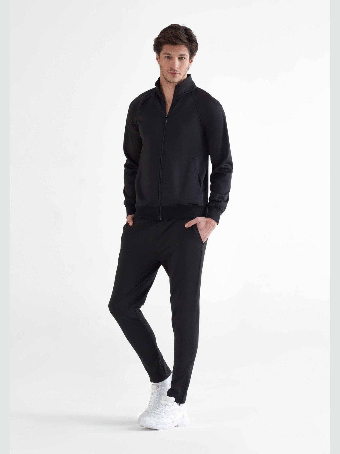 Recycled Sports Sweatpants: Mens - REGN