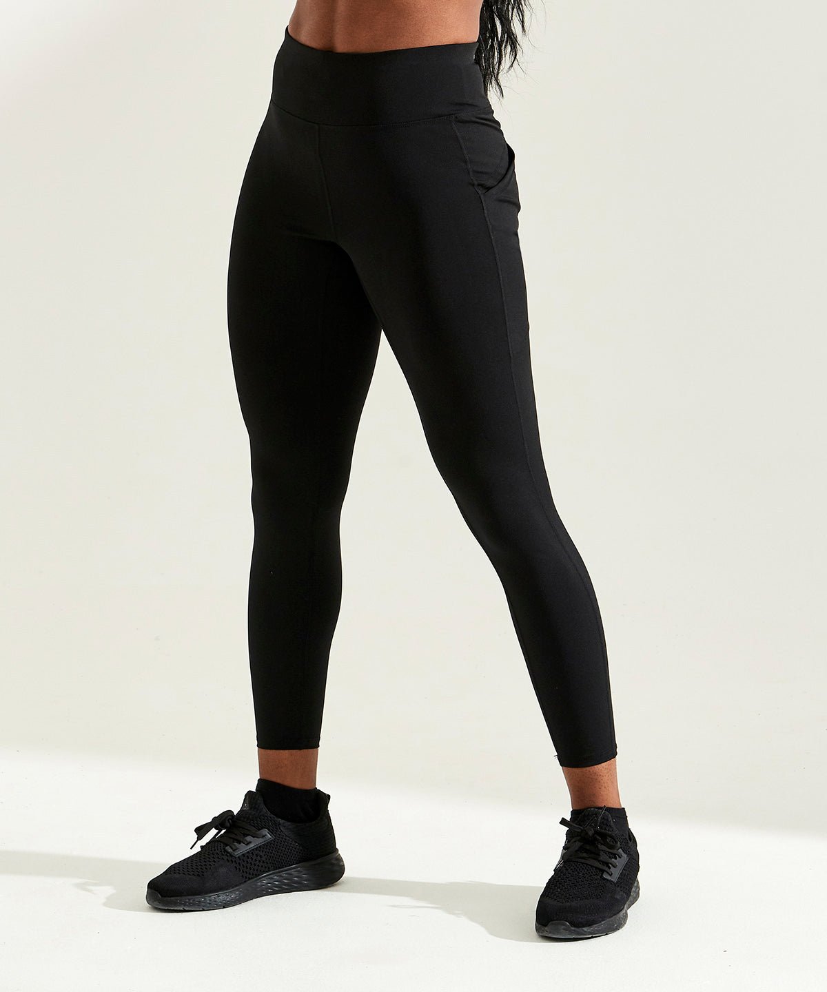 Recycled Stretch Leggings: Womens - REGN