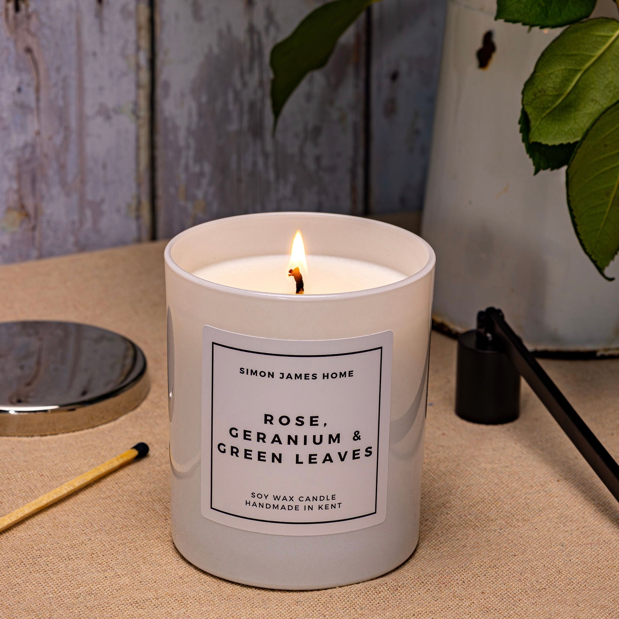 Rose, Geranium & Green Leaves Candle - Luxury Soy Wax - Rose Candle - REGN