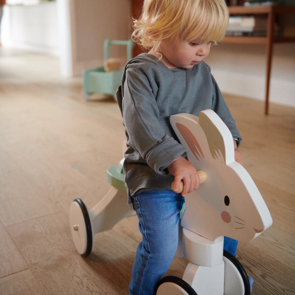Running Rabbit Ride On - REGN