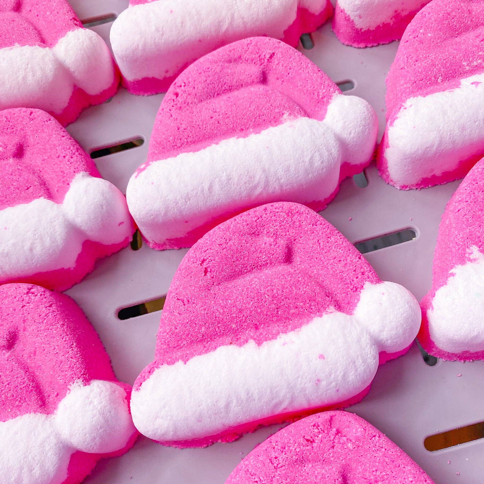 Santa Hat Bath Bomb – Pink | Lime, Basil & Mandarin - REGN