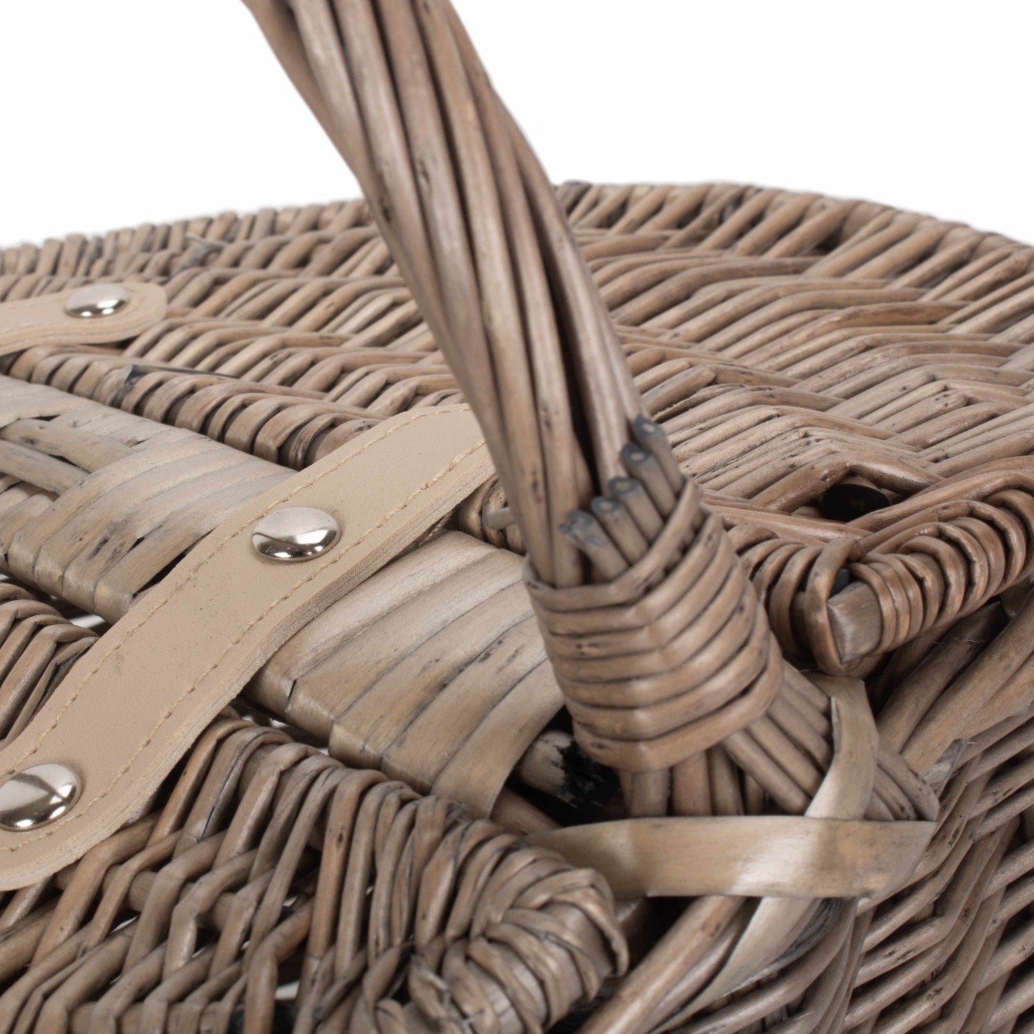 Small Antique Wash Finish Willow Oval Picnic Basket - REGN