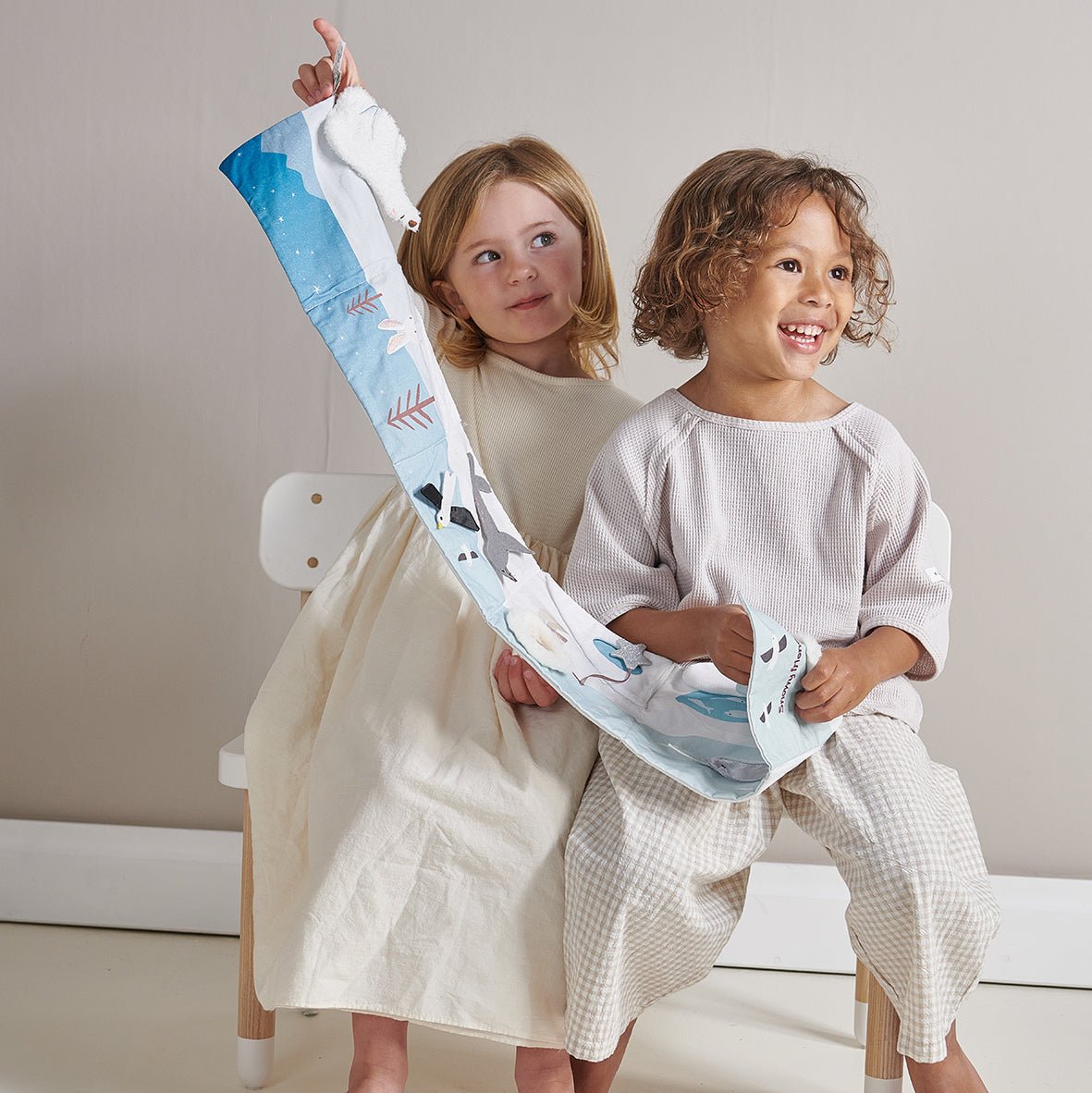 Snowy Friends Activity Book - REGN