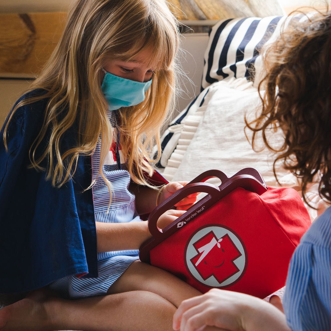 Tender Leaf Doctor's Bag Set - REGN