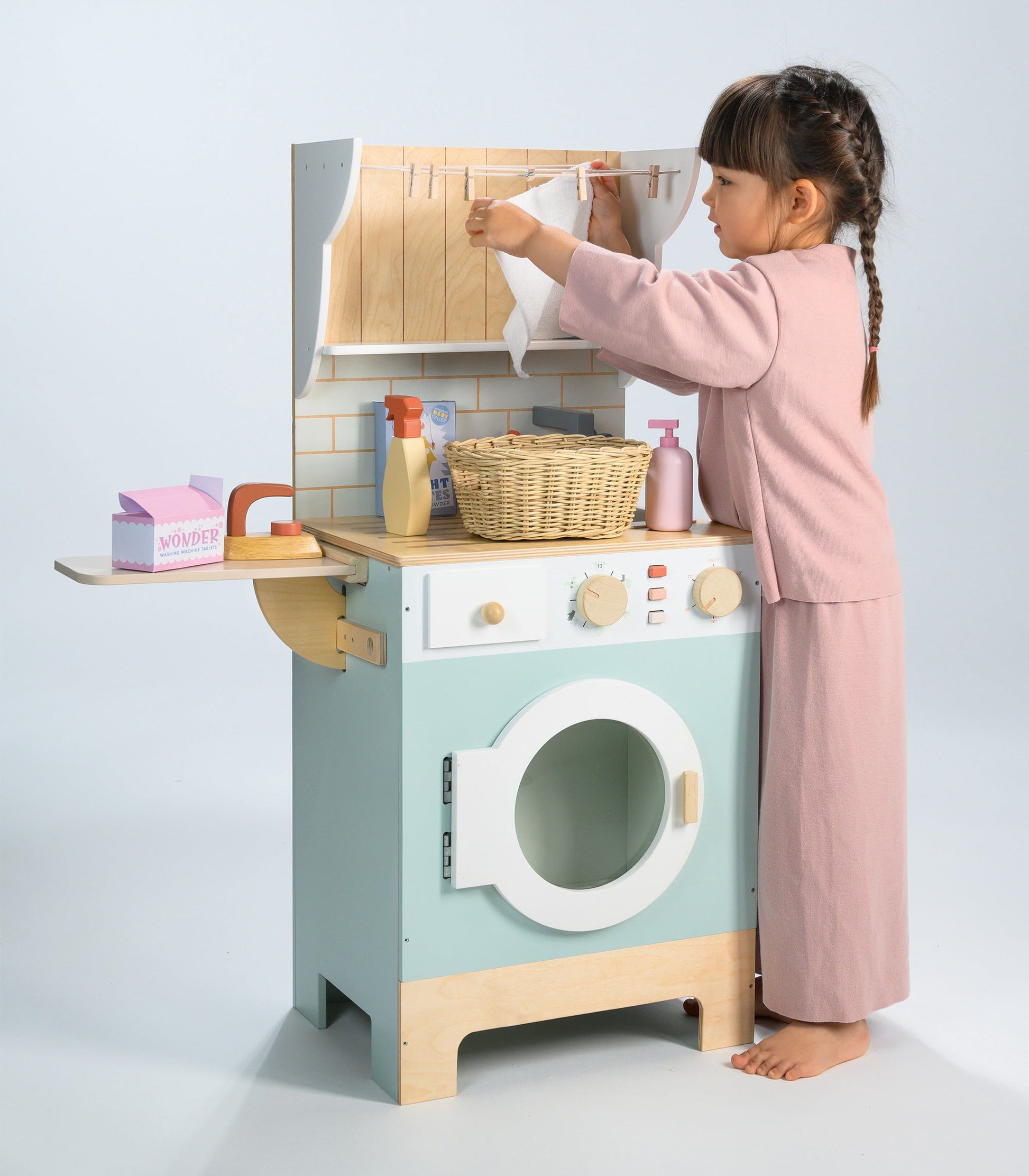 Tender Leaf Laundrette - REGN
