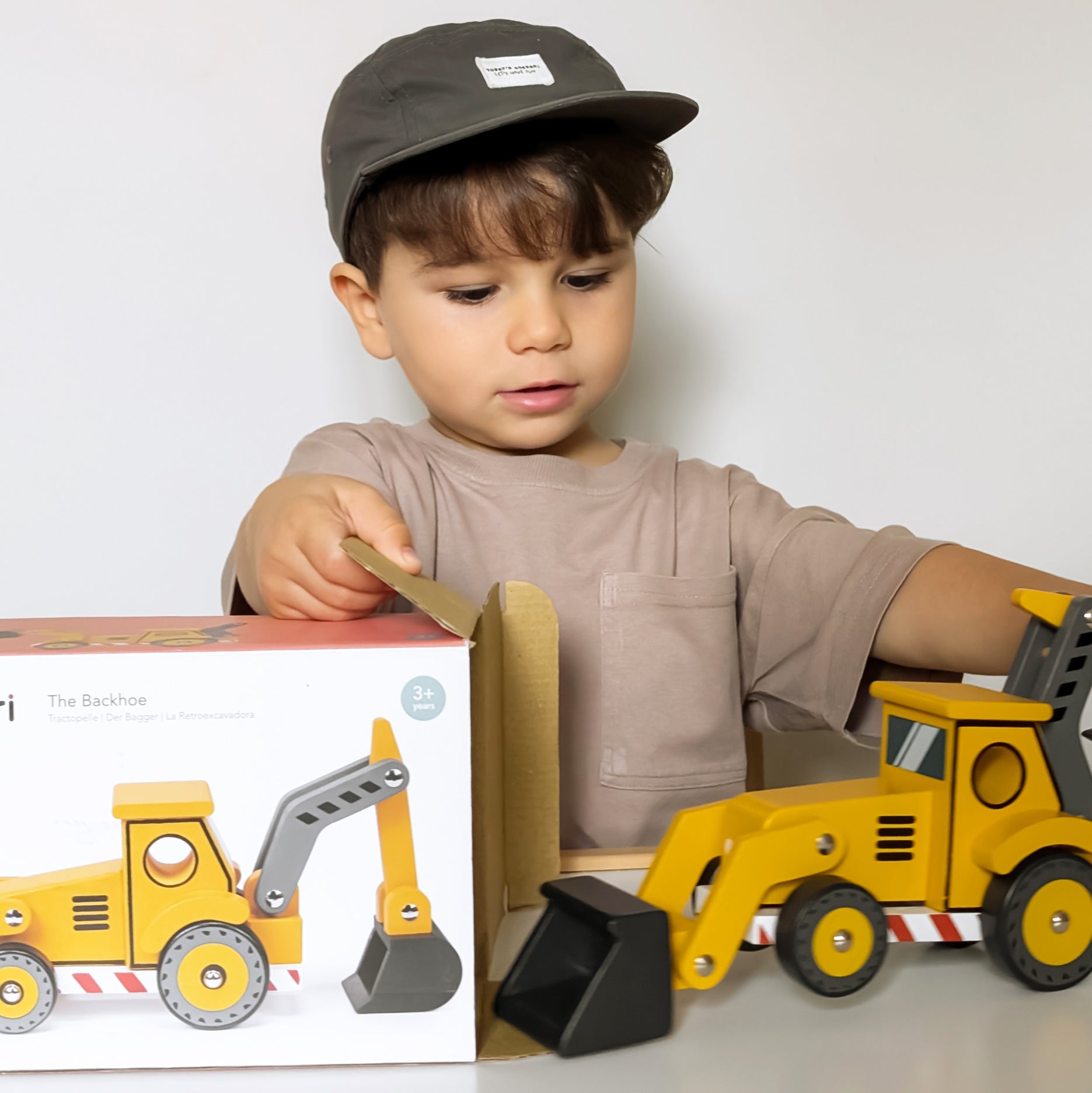 The Backhoe Yellow Digger - REGN
