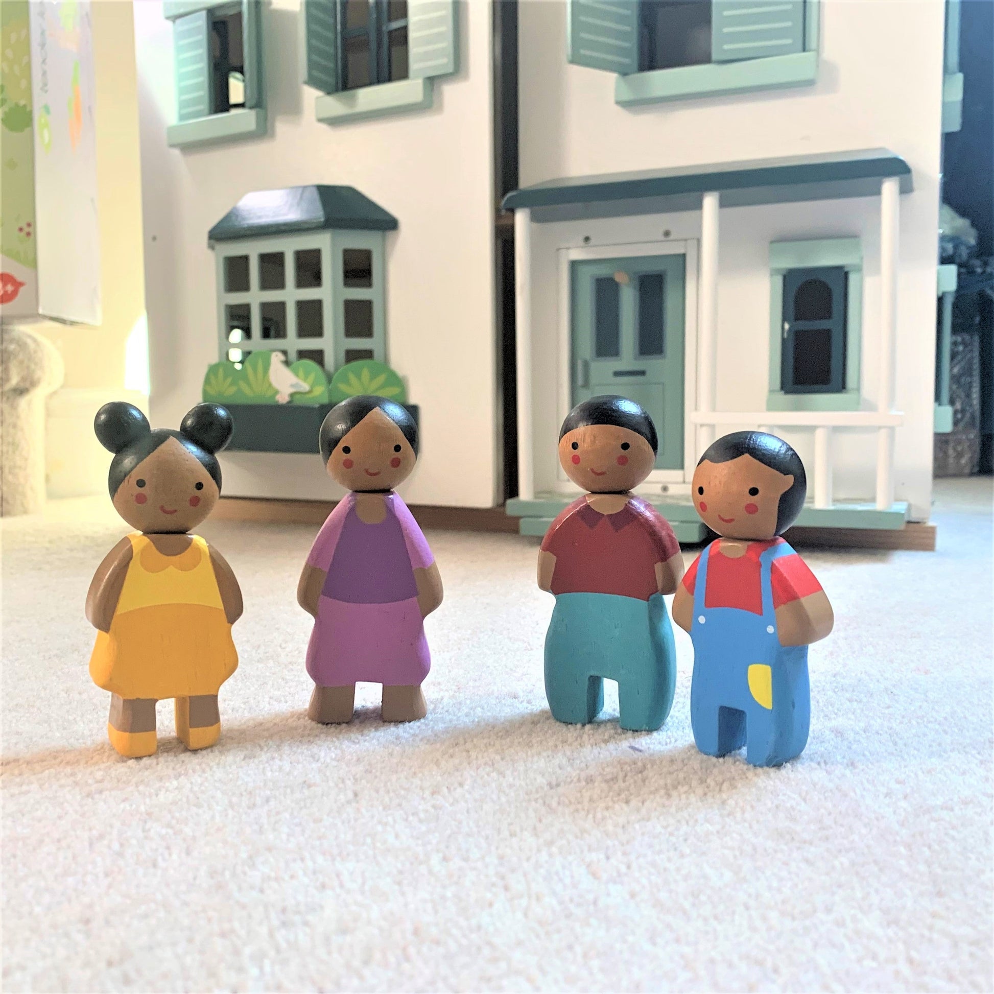 The Sunny Doll Family - REGN
