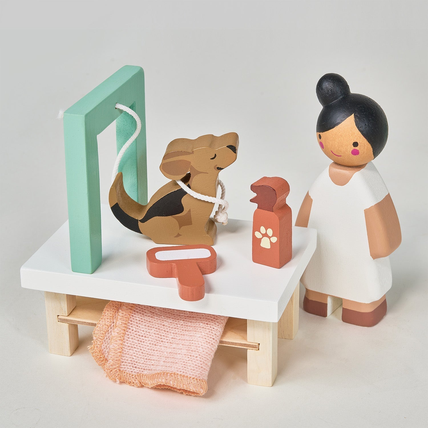 Waggy Tails Dog Salon - REGN