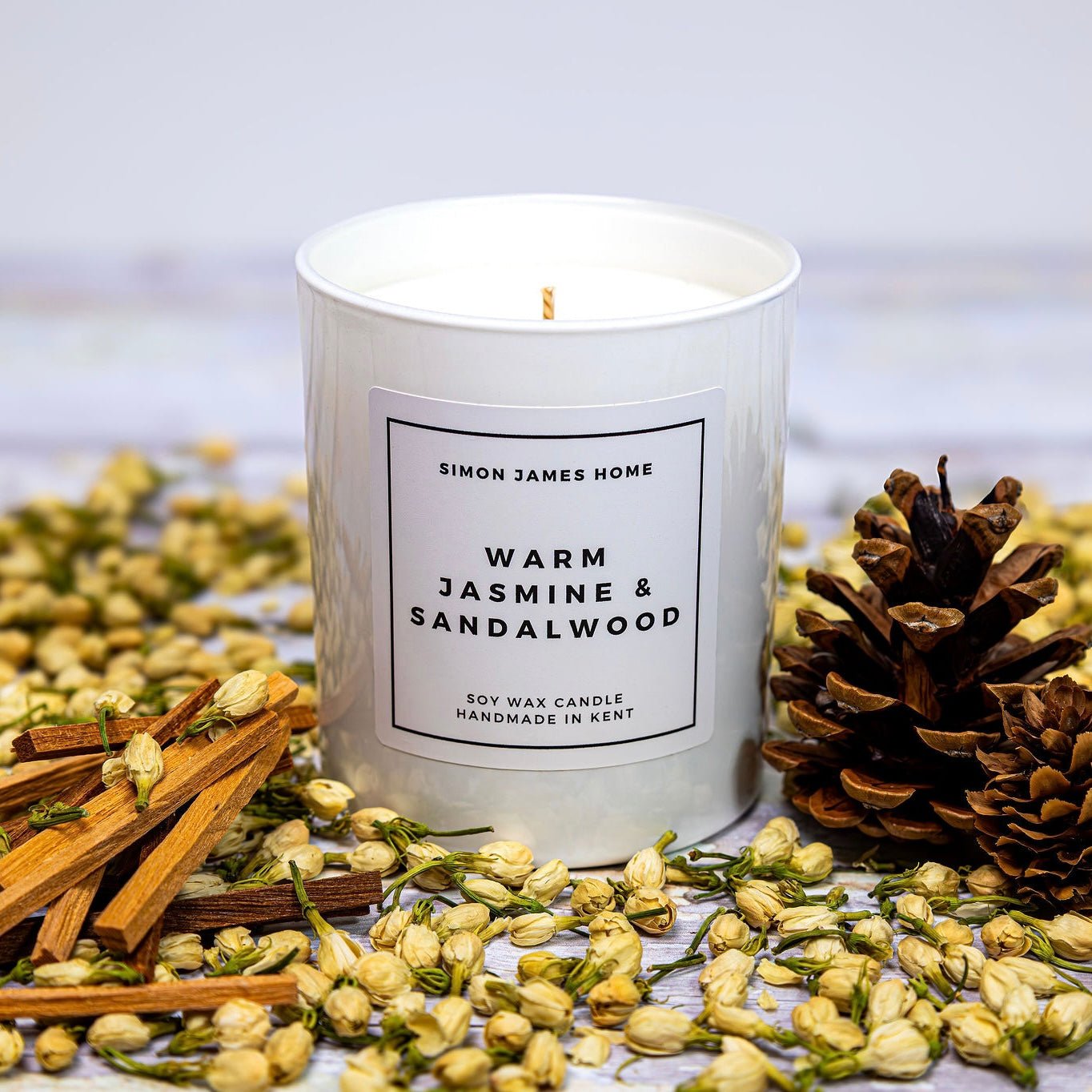 Warm Jasmine & Sandalwood Candle - Luxury Soy Wax - REGN