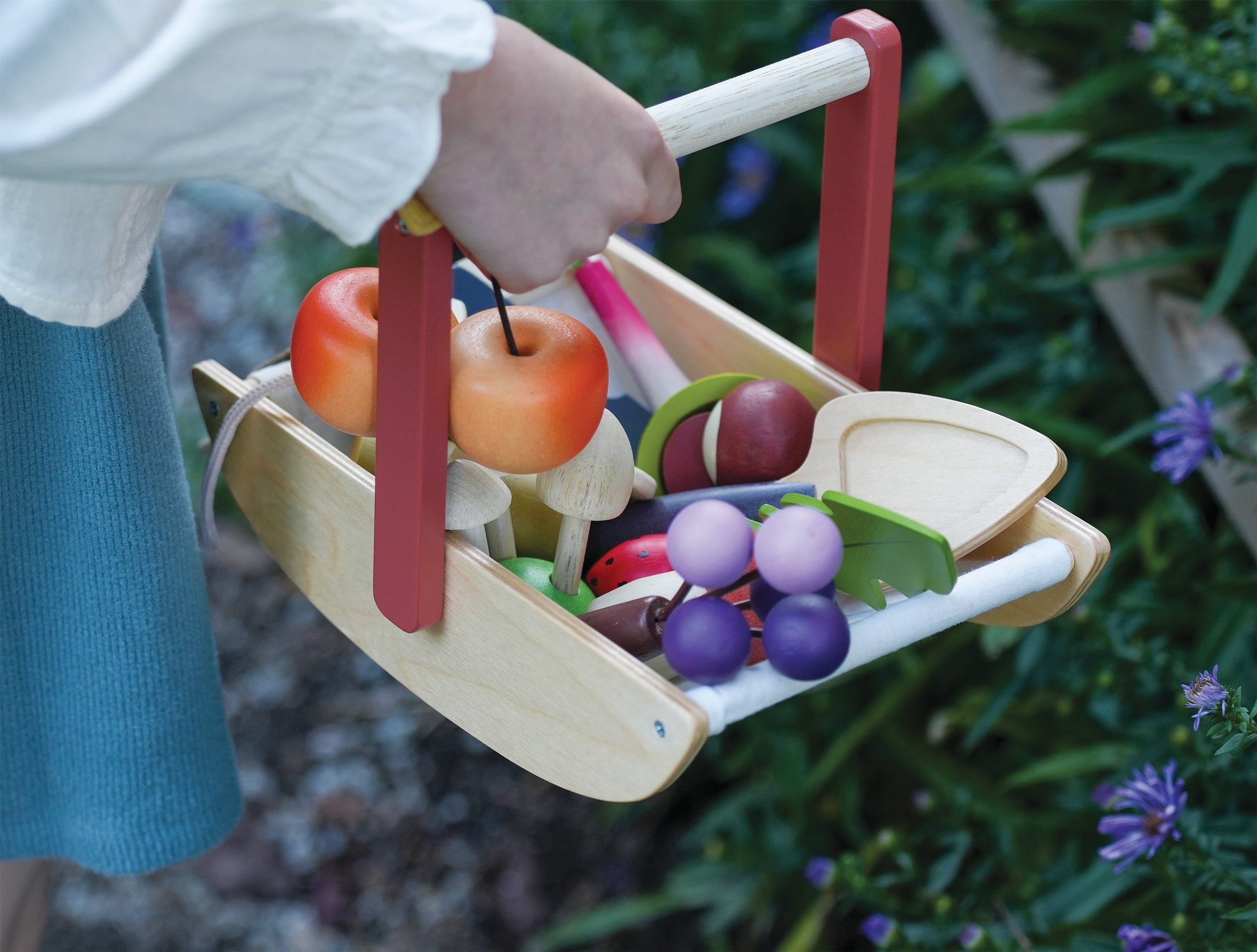 Wild Wood Foraging Trug - REGN