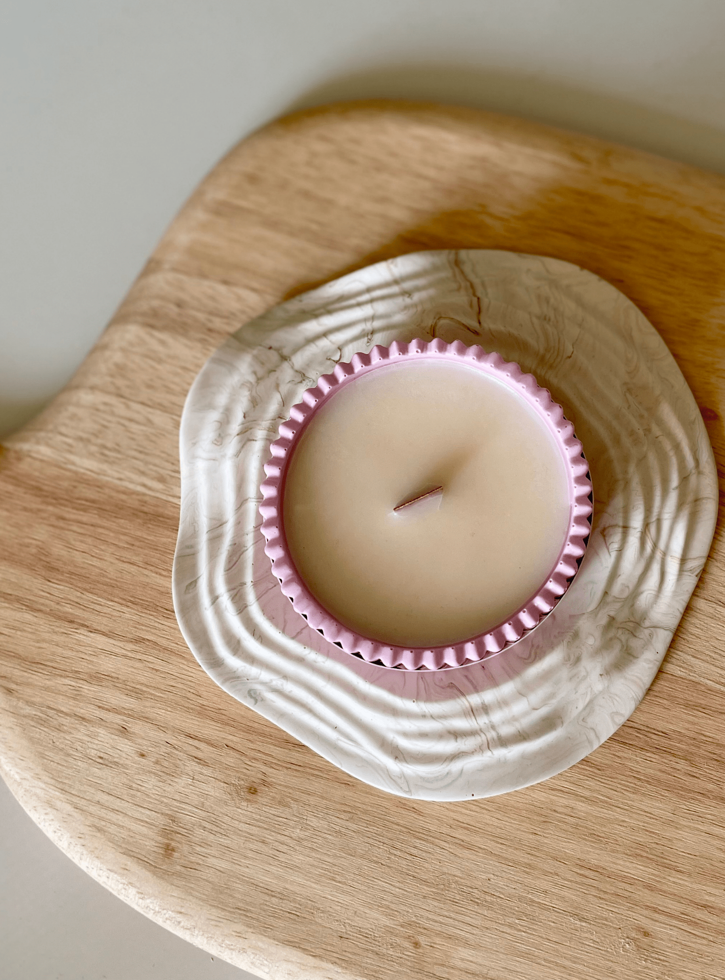 Wildflower Stoneware Soy Candle – Eco - Friendly Floral Home Fragrance - REGN