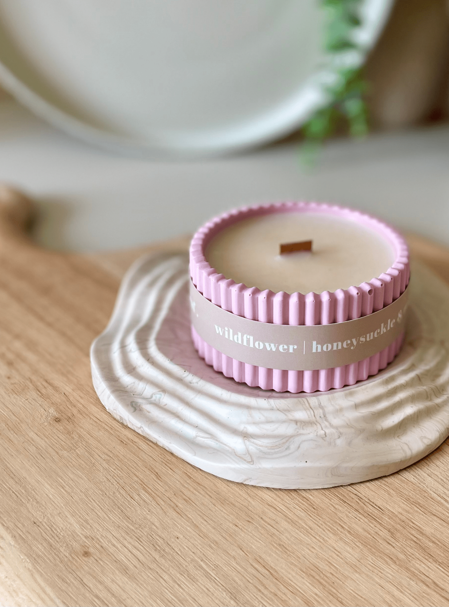 Wildflower Stoneware Soy Candle – Eco - Friendly Floral Home Fragrance - REGN